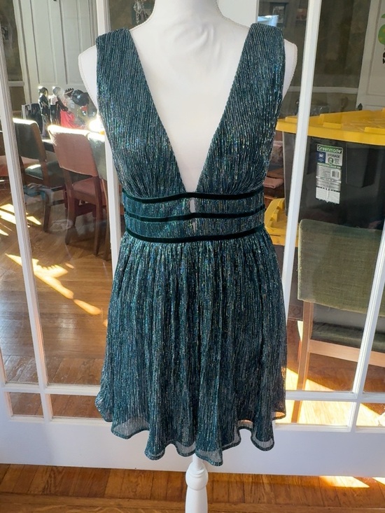 Lulus Dresses & Skirts - Lulu's Teal Metallic Plunge Mini Dress
